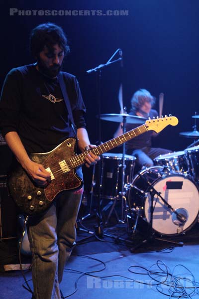 EXPLOSIONS IN THE SKY - 2007-02-27 - PARIS - Trabendo - 